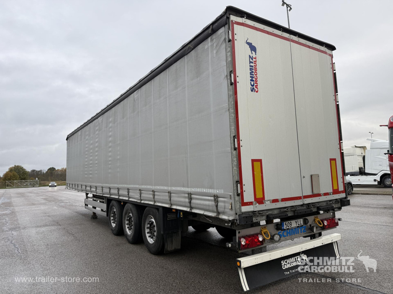 SCHMITZ Curtainsider Standard - Semi-reboque de lona: foto 1 SCHMITZ Curtainsider Standard - Semi-reboque de lona: foto 1