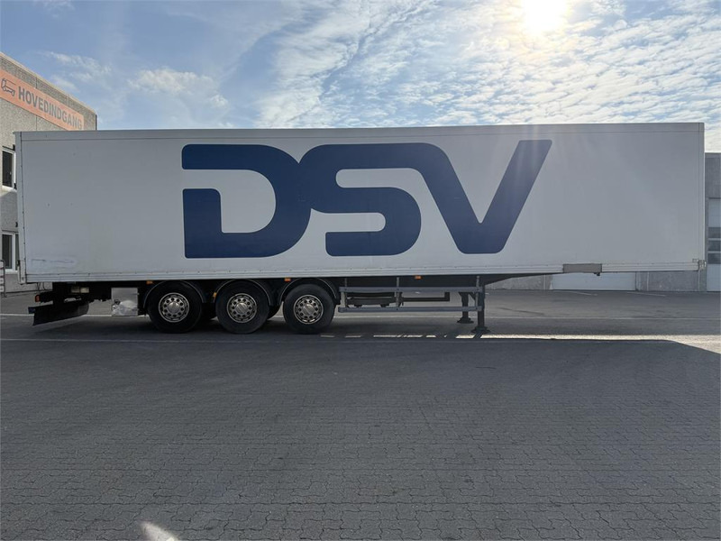 Ekeri 33 pl. - Semi-reboque furgão: foto 4 Ekeri 33 pl. - Semi-reboque furgão: foto 4