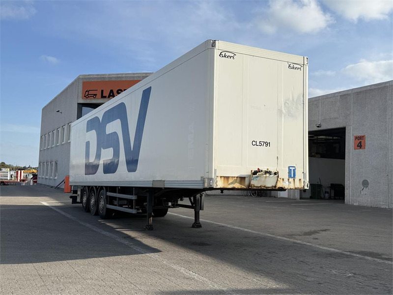 Ekeri 33 pl. - Semi-reboque furgão: foto 3 Ekeri 33 pl. - Semi-reboque furgão: foto 3