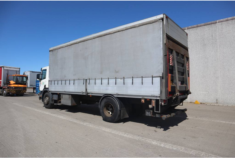Scania P 94-230 Curtainsider/Plane/Gardin - Camião de lona: foto 4 Scania P 94-230 Curtainsider/Plane/Gardin - Camião de lona: foto 4