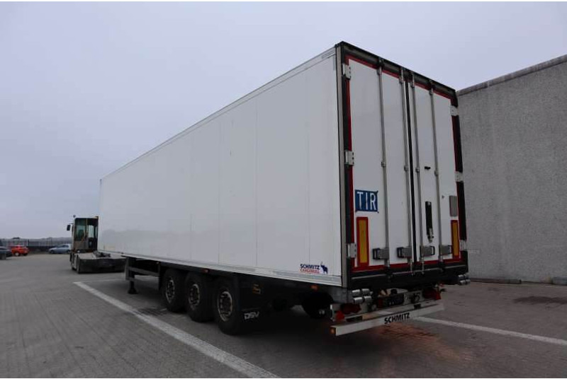 Schmitz Cargobull 33 pl. Meathanger/Fleischhängesystem/Kødophæng - Semi-reboque frigorífico: foto 4 Schmitz Cargobull 33 pl. Meathanger/Fleischhängesystem/Kødophæng - Semi-reboque frigorífico: foto 4