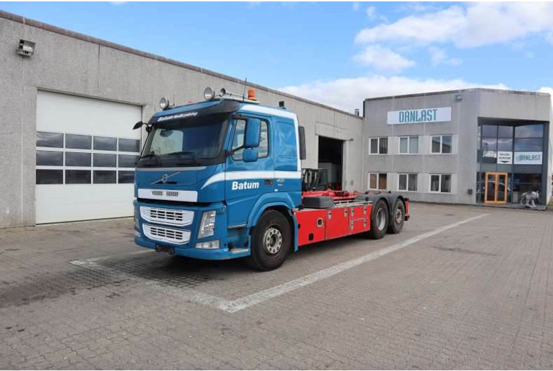 Volvo FM 450 EURO 6 - Camião com sistema de cabo: foto 1 Volvo FM 450 EURO 6 - Camião com sistema de cabo: foto 1