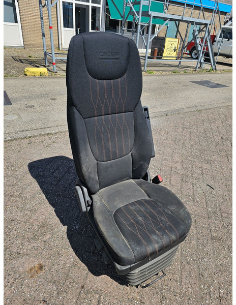 DAF LF 2020 - Bijrijderstoel - Banco por Camião: foto 3 DAF LF 2020 - Bijrijderstoel - Banco por Camião: foto 3