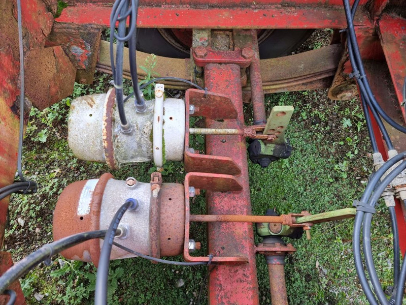 Giant 19.5 Inch - 10 Bolts - Eixo e peças por Camião: foto 3 Giant 19.5 Inch - 10 Bolts - Eixo e peças por Camião: foto 3