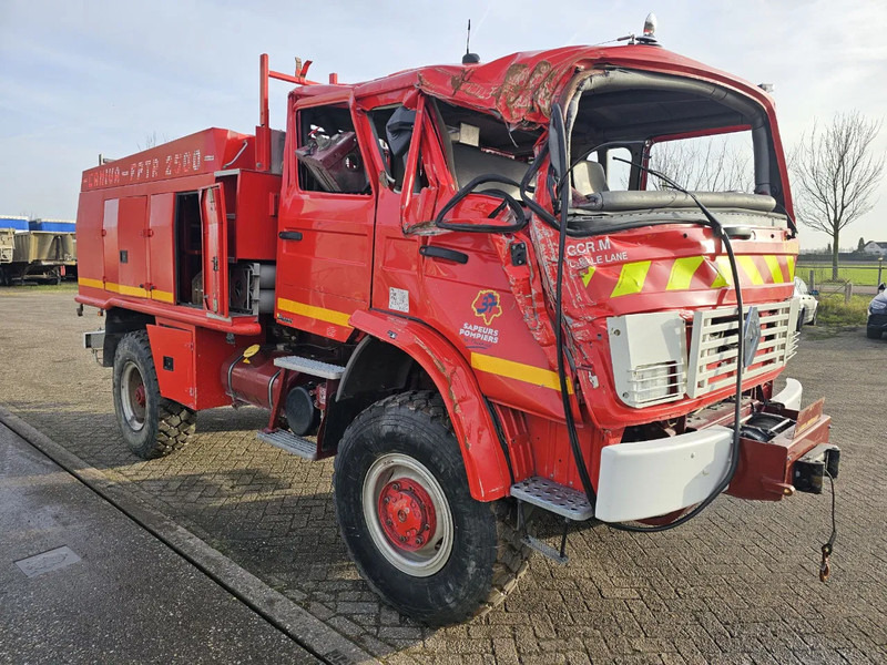 Renault Midliner 180 4x4 - Carro de bombeiro: foto 3 Renault Midliner 180 4x4 - Carro de bombeiro: foto 3