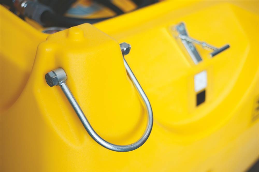 Emiliana Carrytank 900 Diesel + 100 AdBlue - Depósito de armazenamento: foto 5 Emiliana Carrytank 900 Diesel + 100 AdBlue - Depósito de armazenamento: foto 5