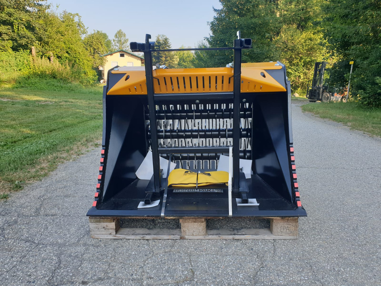 MB CRUSHER HDS 312 - Equipamento por Escavadeira: foto 1 MB CRUSHER HDS 312 - Equipamento por Escavadeira: foto 1