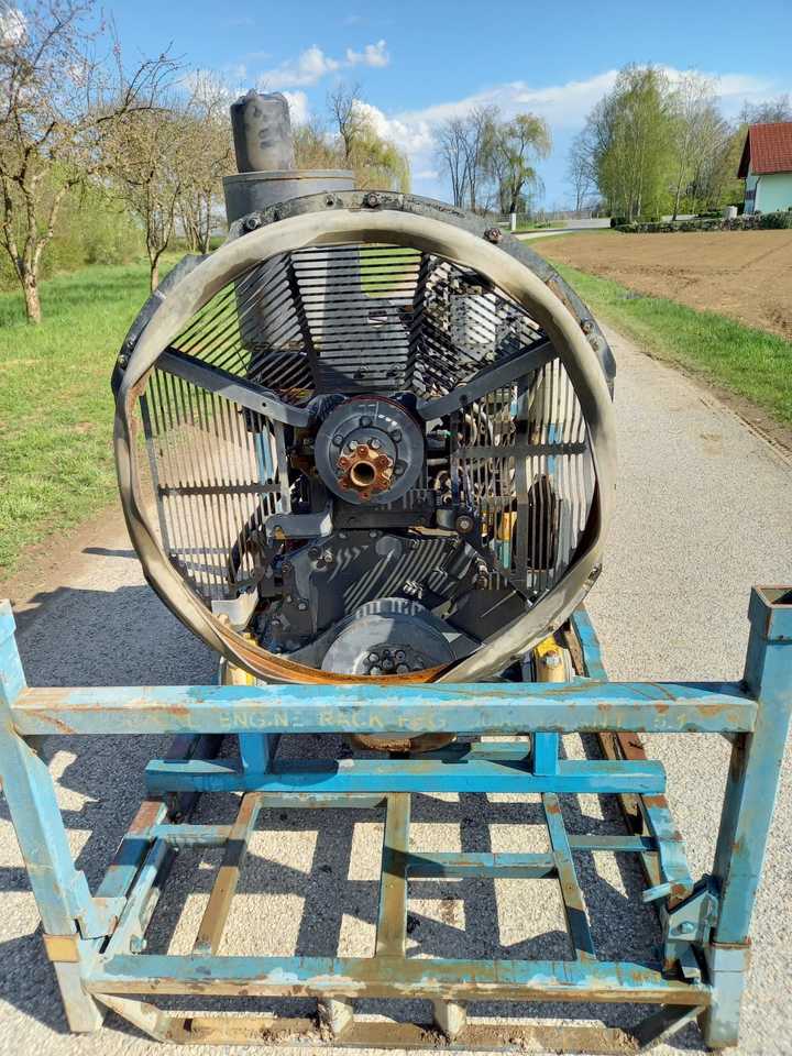 KOMATSU S6D125E-2 - Motor por Buldôzer: foto 2 KOMATSU S6D125E-2 - Motor por Buldôzer: foto 2