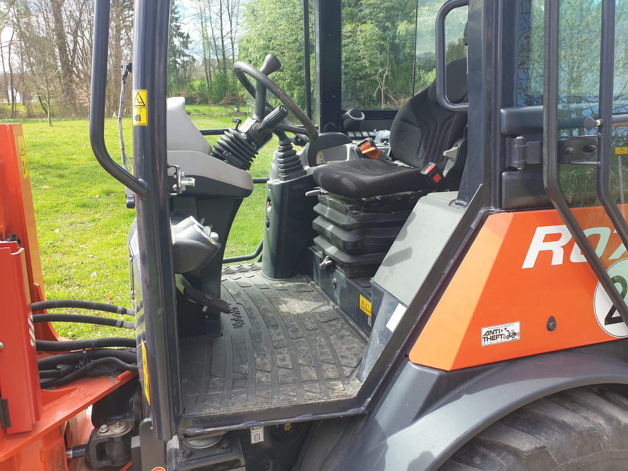 Leasing de KUBOTA R 070 KUBOTA R 070: foto 18
