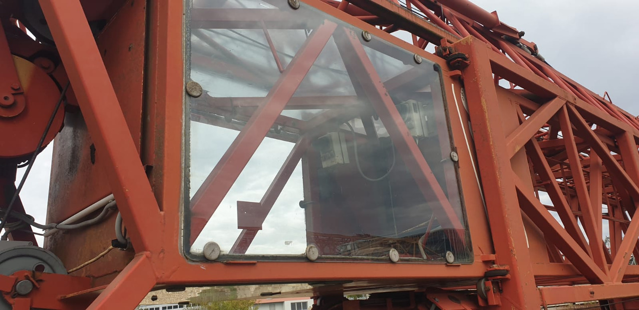 LIEBHERR 63 K - Guindaste: foto 3 LIEBHERR 63 K - Guindaste: foto 3