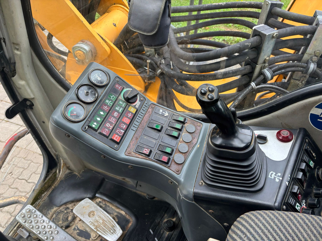 Escavadeira de rodas LIEBHERR A 309 Litronic: foto 11