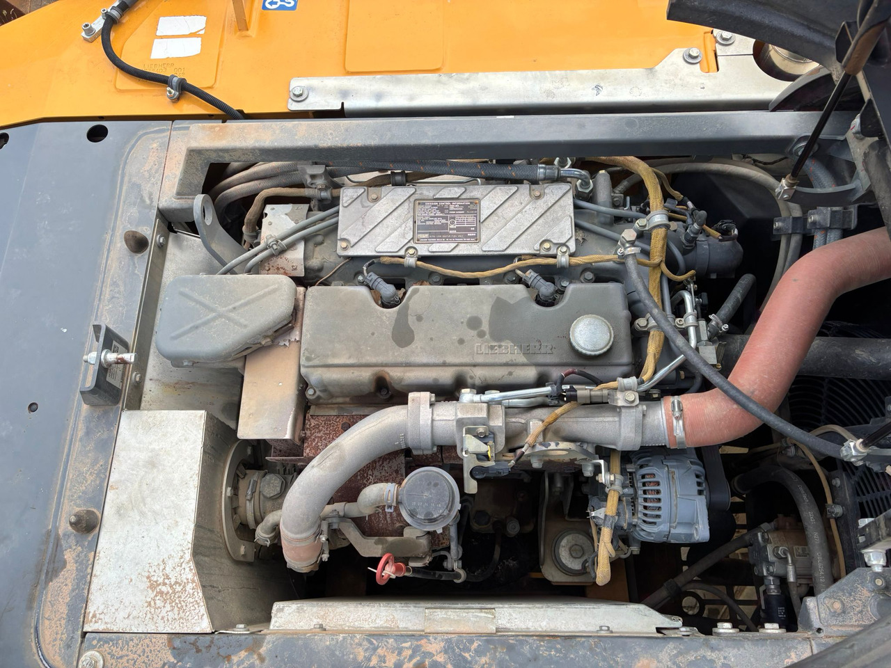 Escavadora de rastos LIEBHERR R 922 LC: foto 10