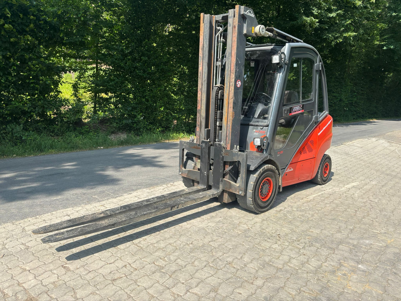 LINDE H 35 D-02 Triplex - Empilhadeira a diesel: foto 3 LINDE H 35 D-02 Triplex - Empilhadeira a diesel: foto 3