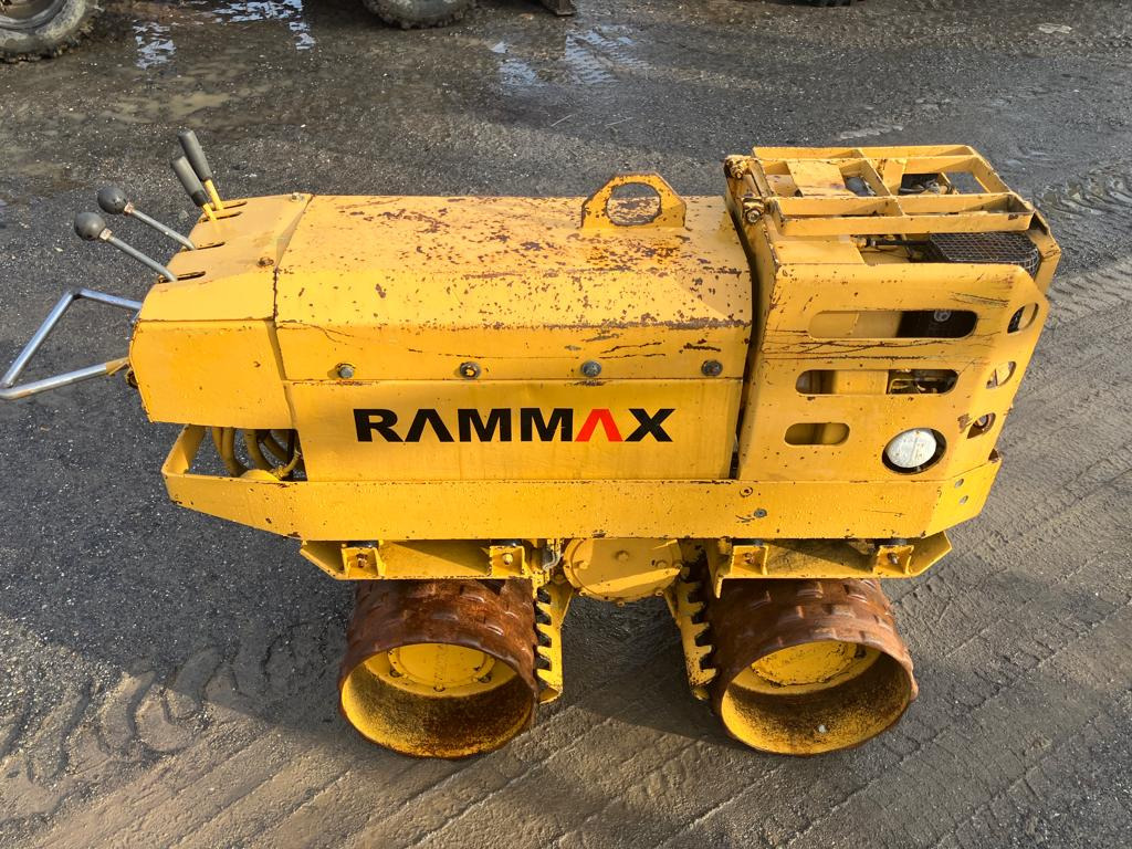 RAMMAX RW 700 - Rolo: foto 1 RAMMAX RW 700 - Rolo: foto 1