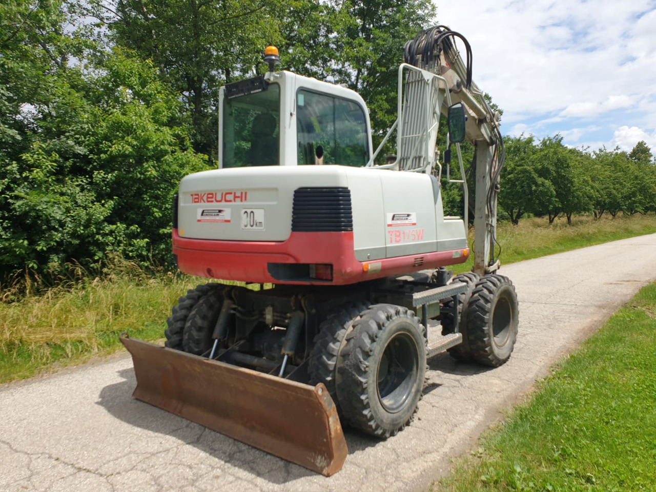 Escavadeira de rodas TAKEUCHI TB 175W: foto 7