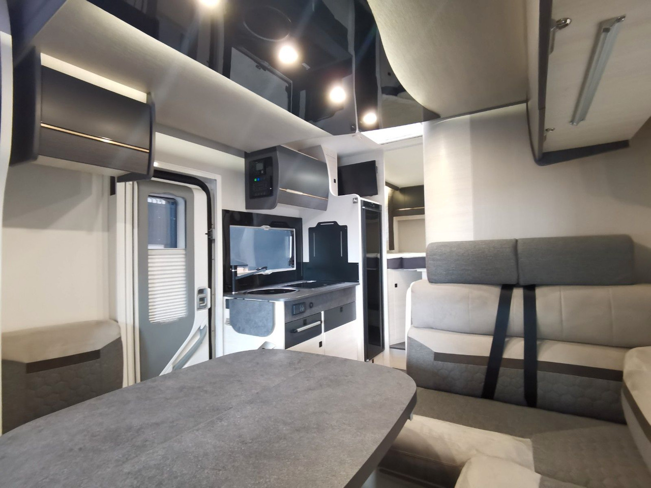 Leasing de  Chausson 627 GA TITANIUM -PREMIUM /EINZELBETTEN & HUBBETT Chausson 627 GA TITANIUM -PREMIUM /EINZELBETTEN & HUBBETT: foto 12