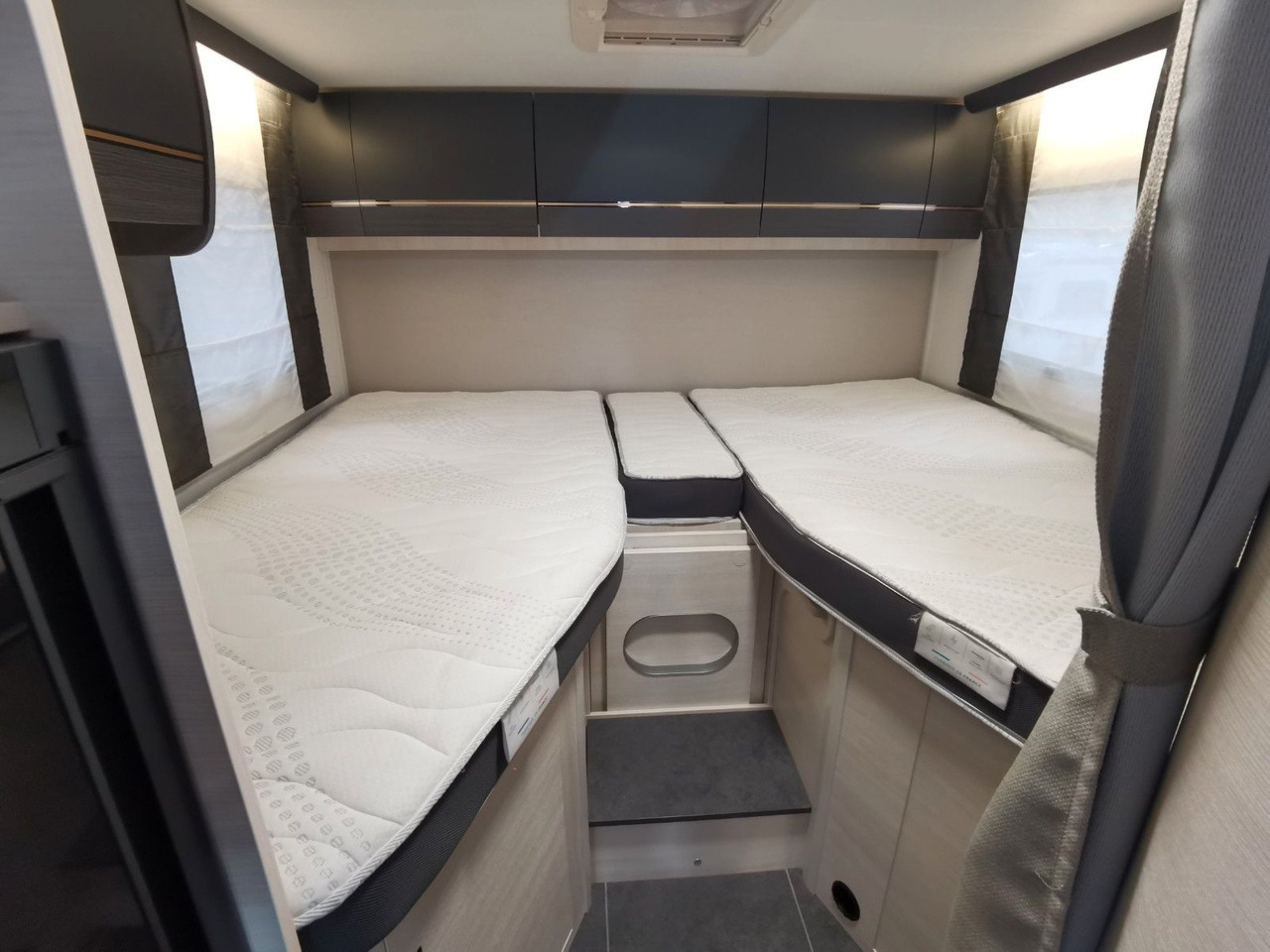Leasing de  Chausson 627 GA TITANIUM -PREMIUM /EINZELBETTEN & HUBBETT Chausson 627 GA TITANIUM -PREMIUM /EINZELBETTEN & HUBBETT: foto 20