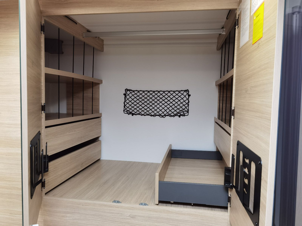 Autocaravana perfilada Chausson 630 TITANIUM / - 2026 - / EINZEL. - HUBBETTEN: foto 17