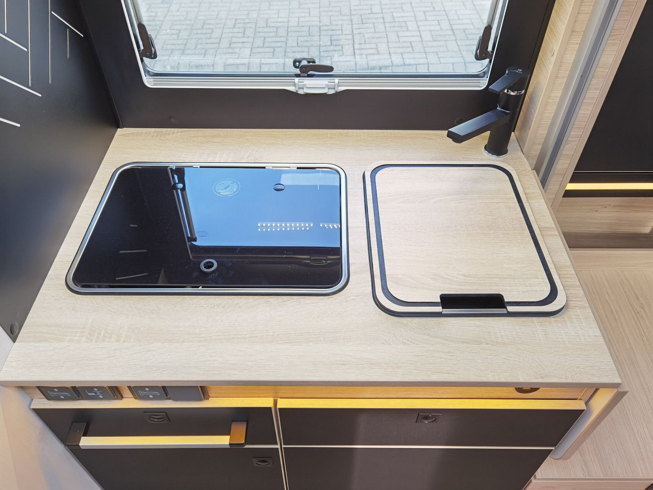 Autocaravana perfilada Chausson 630 TITANIUM / - 2026 - / EINZEL. - HUBBETTEN: foto 10
