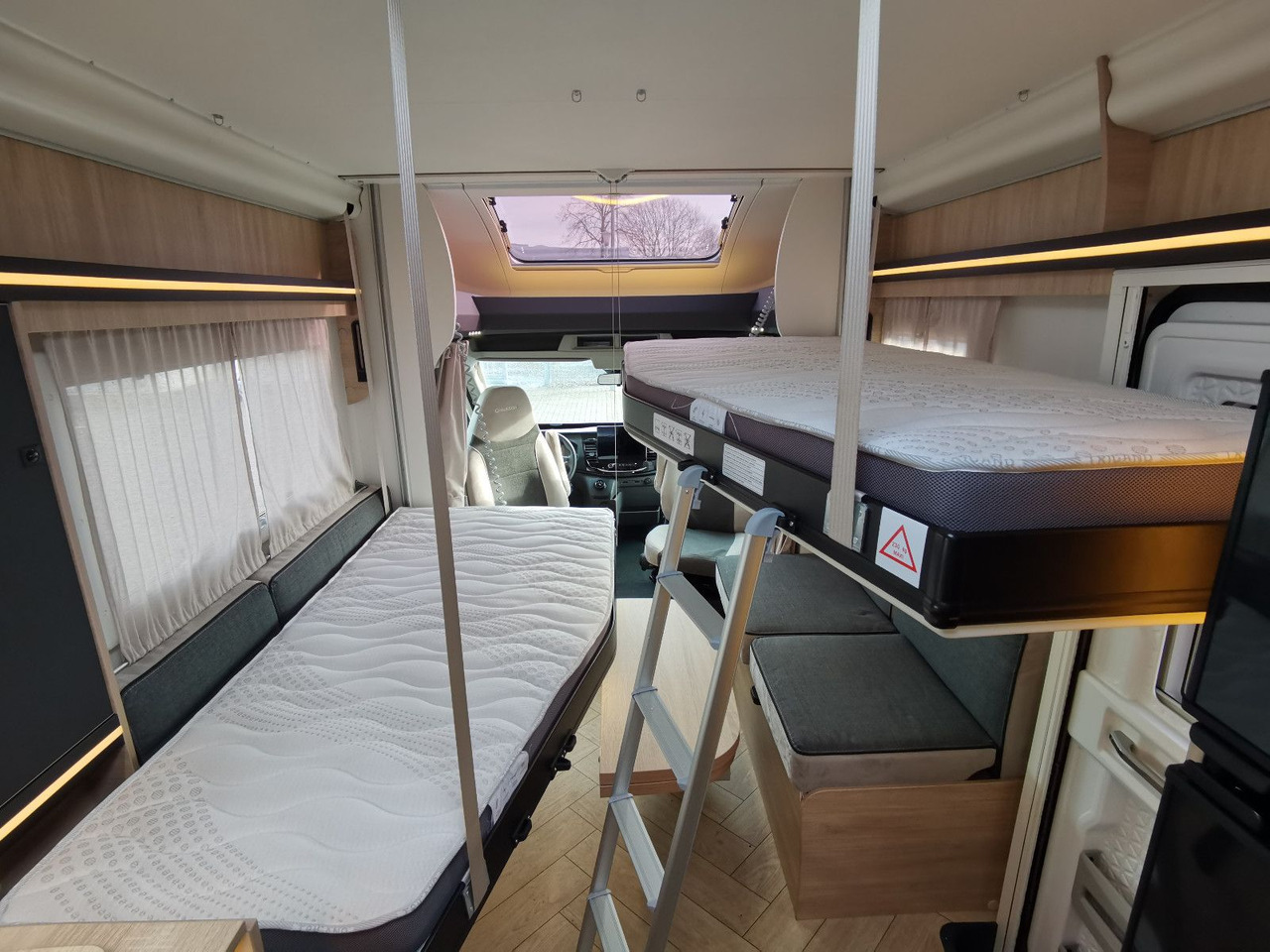 Autocaravana perfilada Chausson 630 TITANIUM / - 2026 - / EINZEL. - HUBBETTEN: foto 14