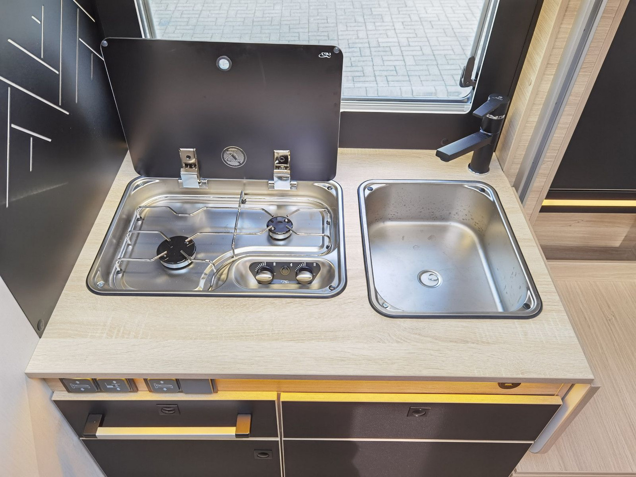 Autocaravana perfilada Chausson 630 TITANIUM / - 2026 - / EINZEL. - HUBBETTEN: foto 11