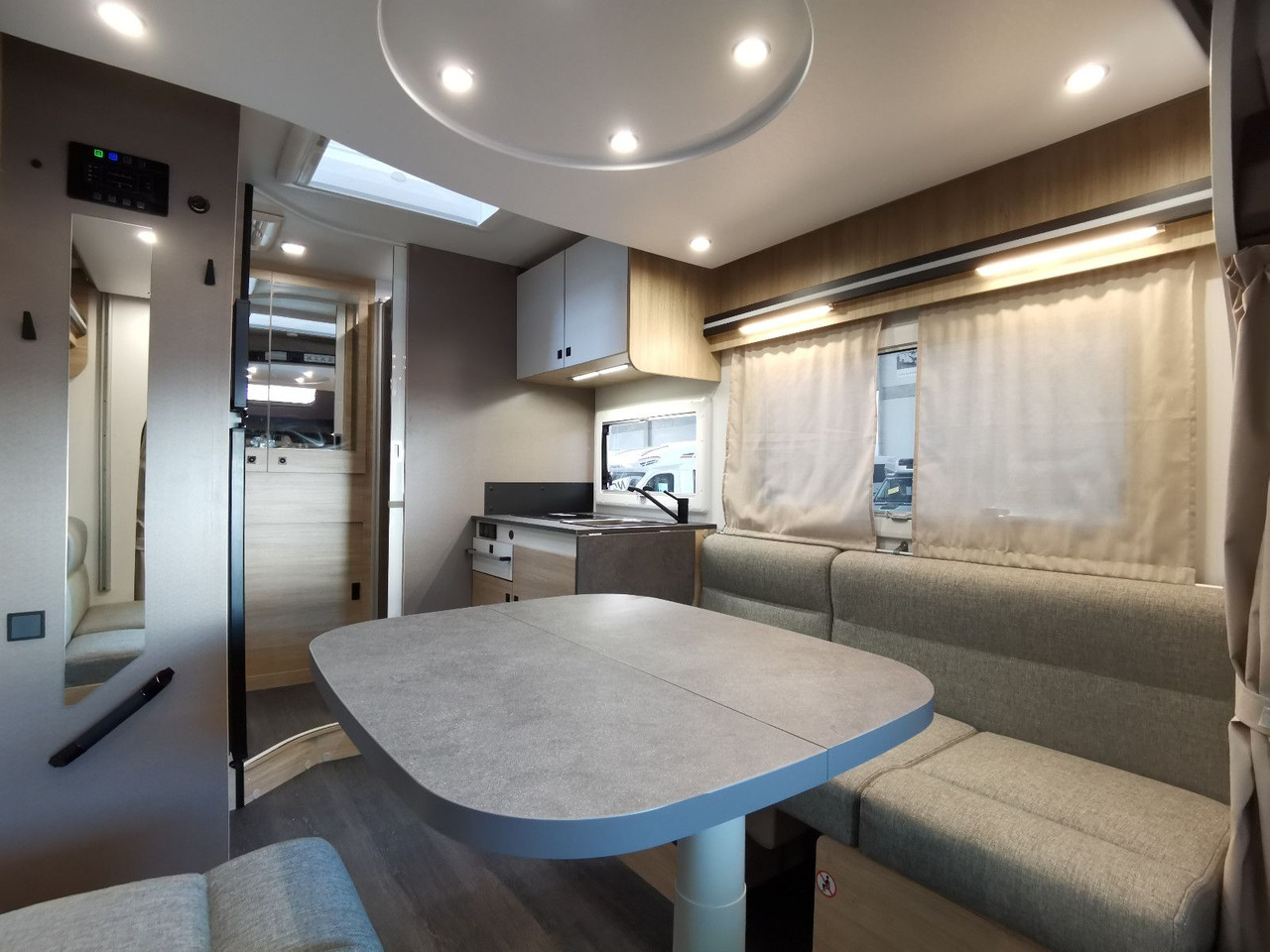 Autocaravana perfilada Chausson 650 FIRST LINE /-2025-/ARCTIC-PAKET/XXL- HUBBETT: foto 8