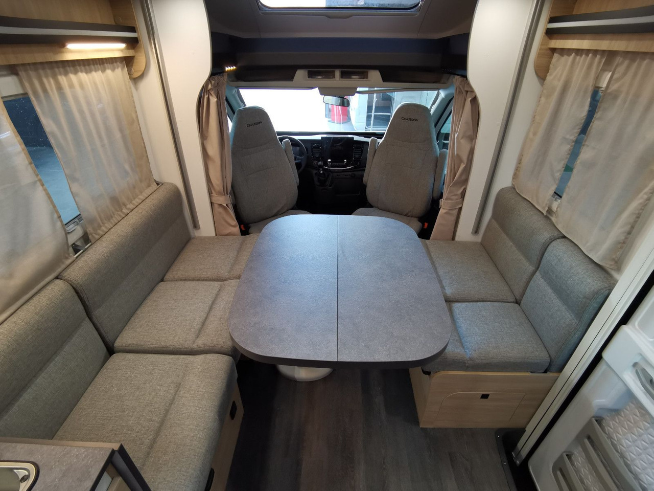 Autocaravana perfilada Chausson 650 FIRST LINE /-2025-/ARCTIC-PAKET/XXL- HUBBETT: foto 9