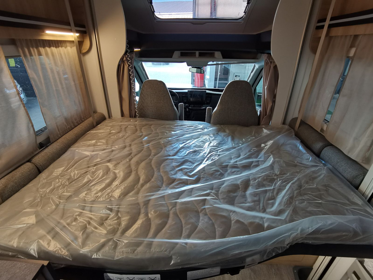 Autocaravana perfilada Chausson 650 FIRST LINE /-2025-/ARCTIC-PAKET/XXL- HUBBETT: foto 14