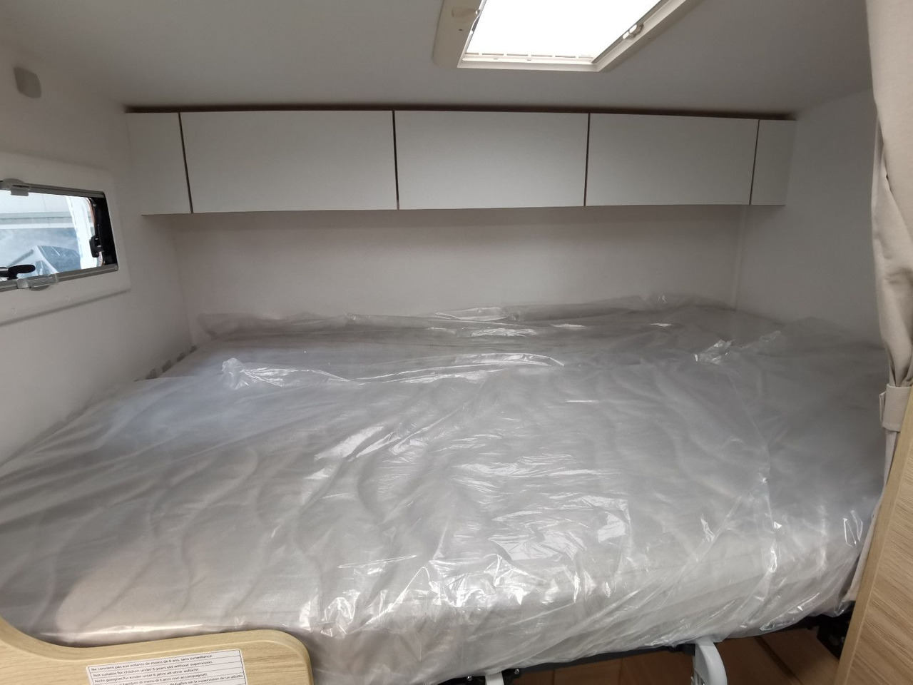 Autocaravana capucine Chausson C 514 FIRST LINE /140PS / ZUBEHÖR- PAKET / 5.99M: foto 17