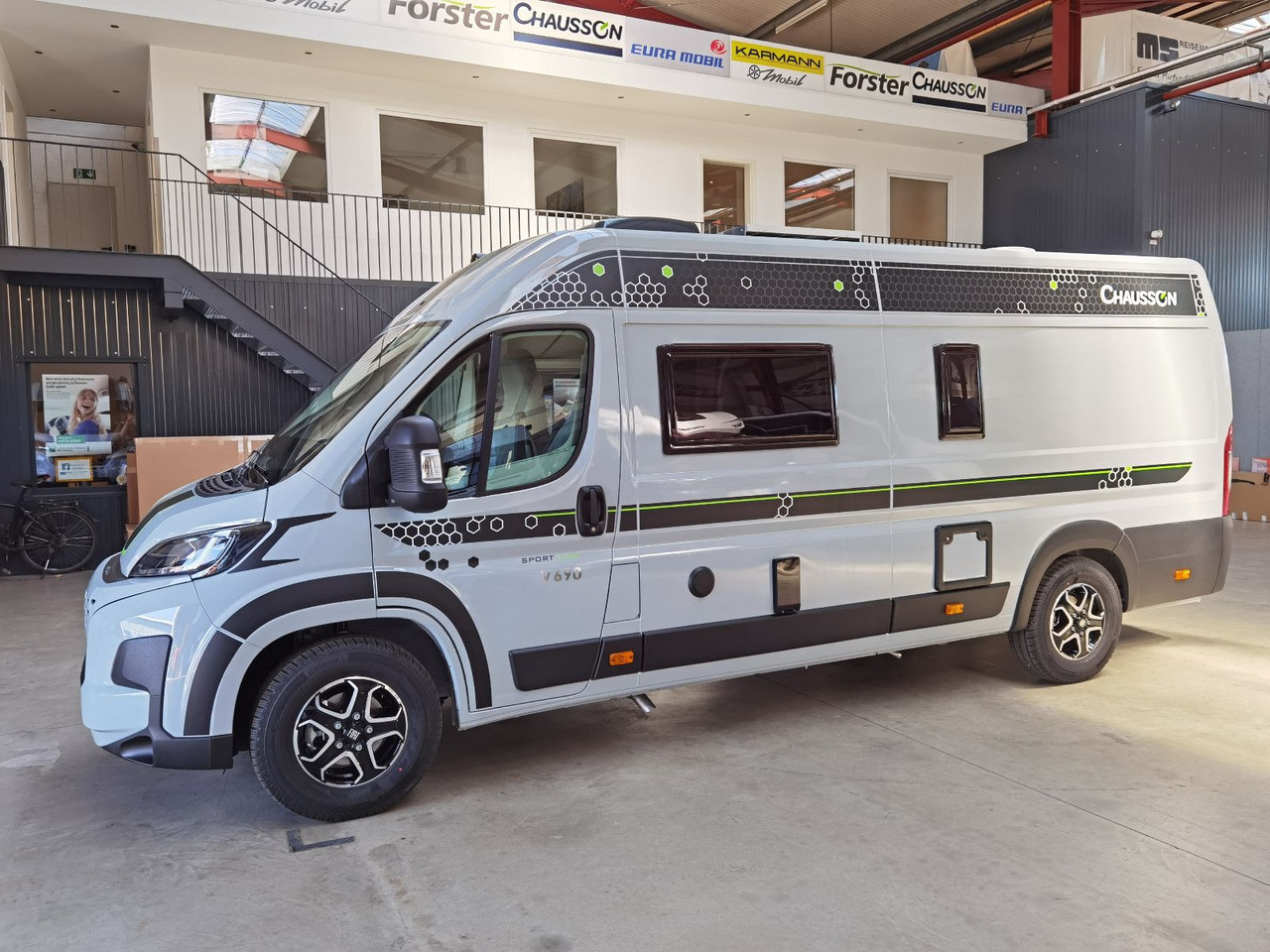 Chausson V690 SPORT LINE /-2025-/ 140PS- 8G / XXL-HUBBETT - Campervan: foto 4 Chausson V690 SPORT LINE /-2025-/ 140PS- 8G / XXL-HUBBETT - Campervan: foto 4