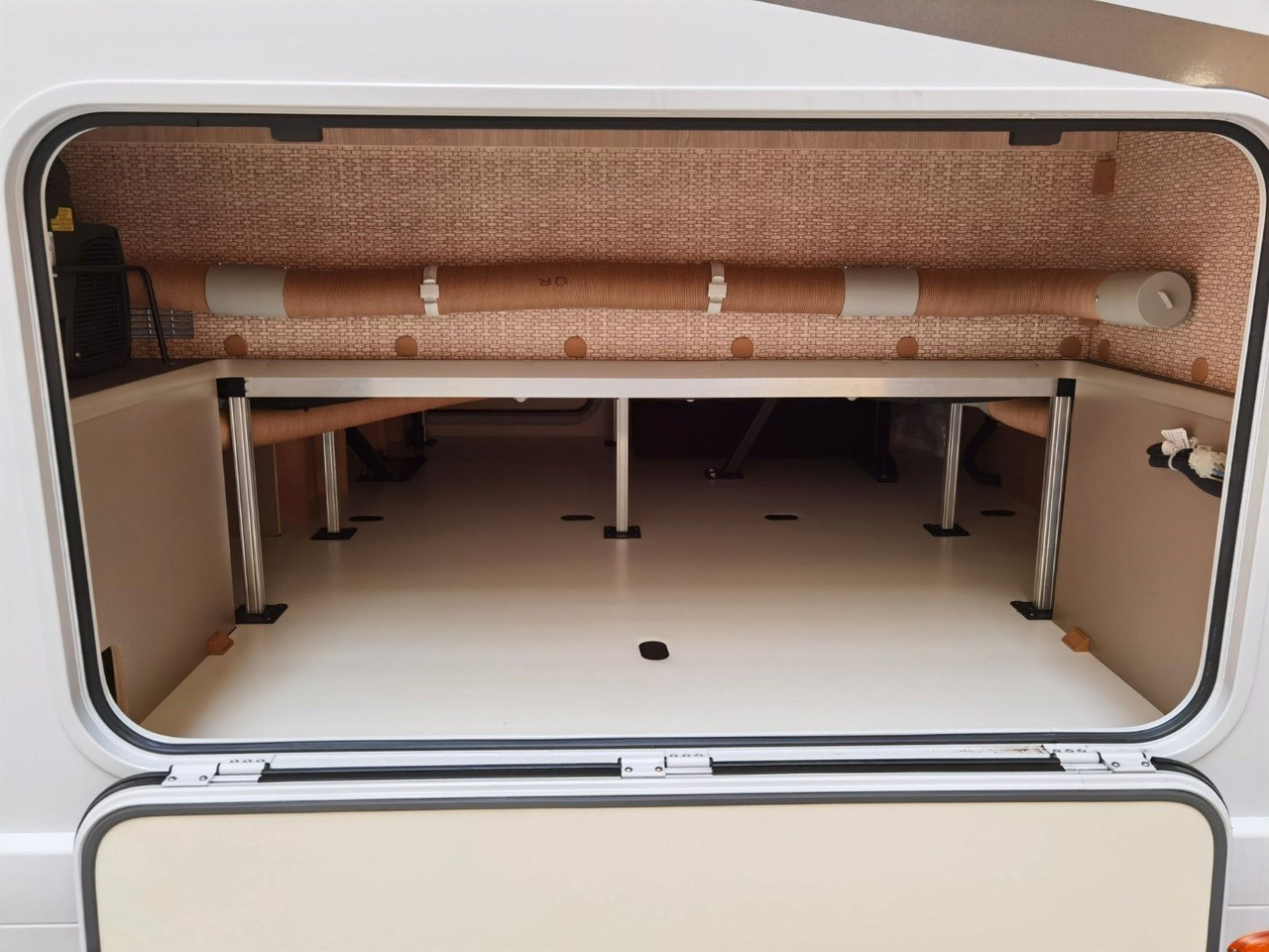 Autocaravana capucine Eura Mobil ACTIVA ONE 630 LS / -2025- / 140PS / RAUMWUNDER: foto 12 Autocaravana capucine Eura Mobil ACTIVA ONE 630 LS / -2025- / 140PS / RAUMWUNDER: foto 12