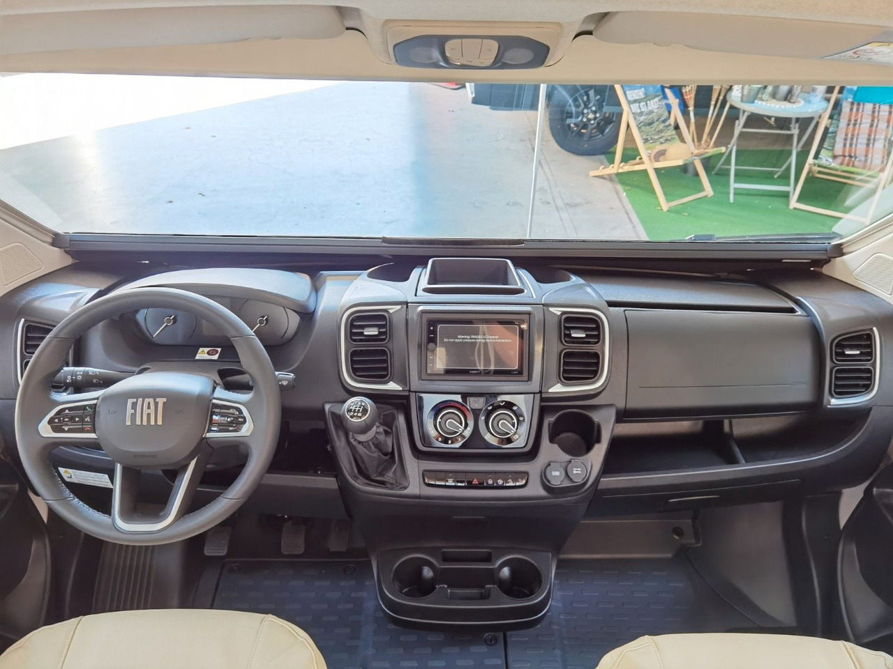 Autocaravana capucine Eura Mobil ACTIVA ONE 630 LS / -2025- / 140PS / RAUMWUNDER: foto 13 Autocaravana capucine Eura Mobil ACTIVA ONE 630 LS / -2025- / 140PS / RAUMWUNDER: foto 13