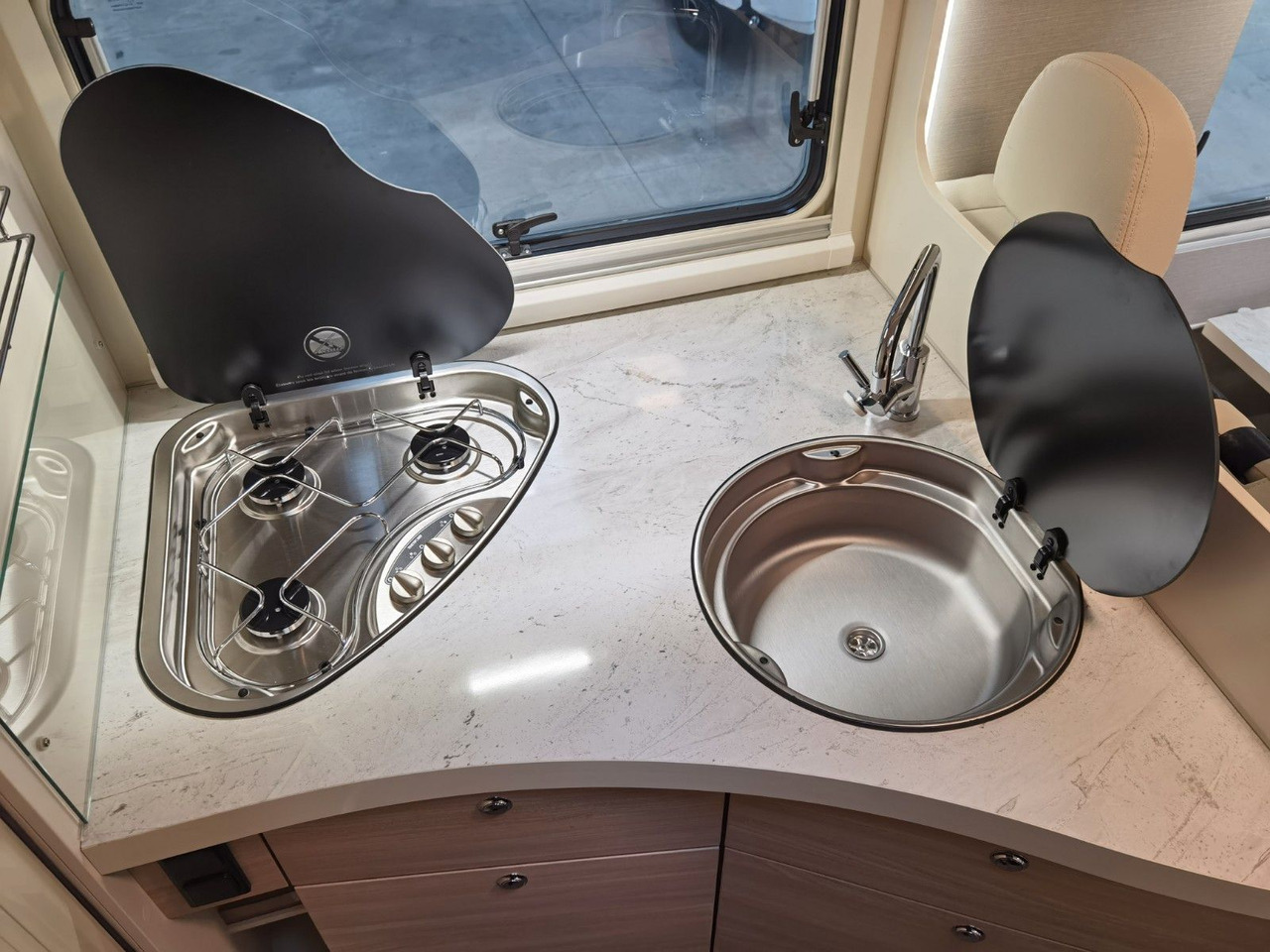 Autocaravana capucine Eura Mobil ACTIVA ONE 630 LS / -2025- / 140PS / RAUMWUNDER: foto 20 Autocaravana capucine Eura Mobil ACTIVA ONE 630 LS / -2025- / 140PS / RAUMWUNDER: foto 20