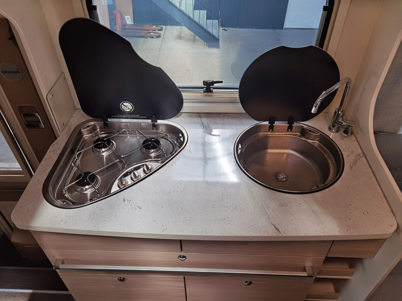 Autocaravana capucine Eura Mobil ACTIVA ONE 650 HS /MODELL 2025/ HECKSITZGRUPPE: foto 21