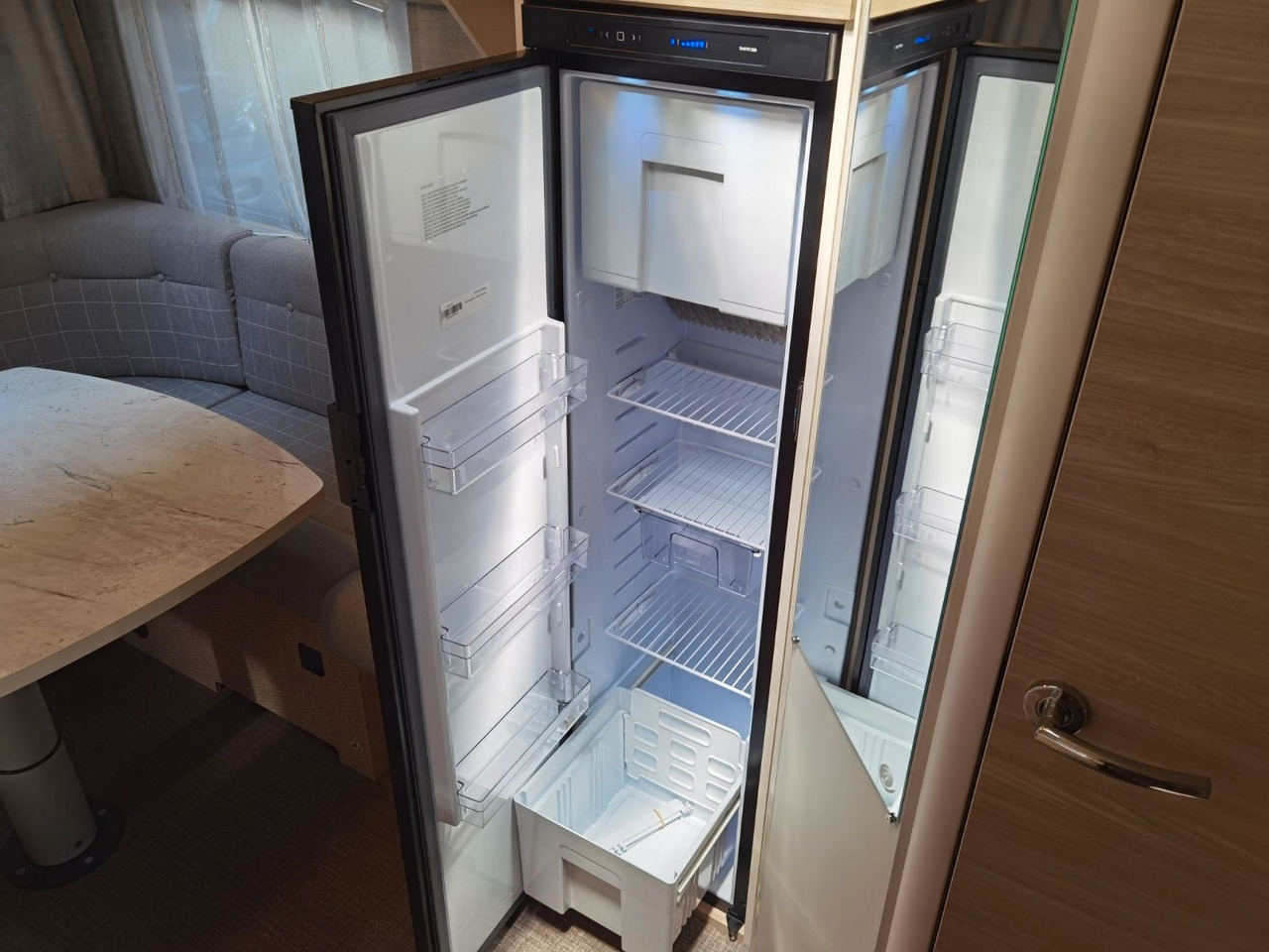 Autocaravana capucine Eura Mobil ACTIVA ONE 650 HS /MODELL 2025/ HECKSITZGRUPPE: foto 20