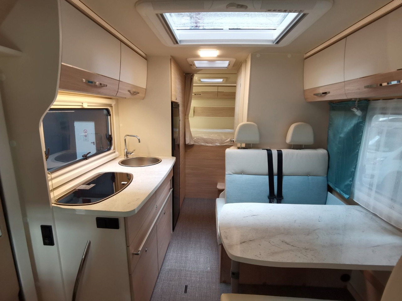 Autocaravana capucine Eura Mobil ACTIVA ONE 690 HB / 180PS-40H MAXI/ PANORAMADACH: foto 12