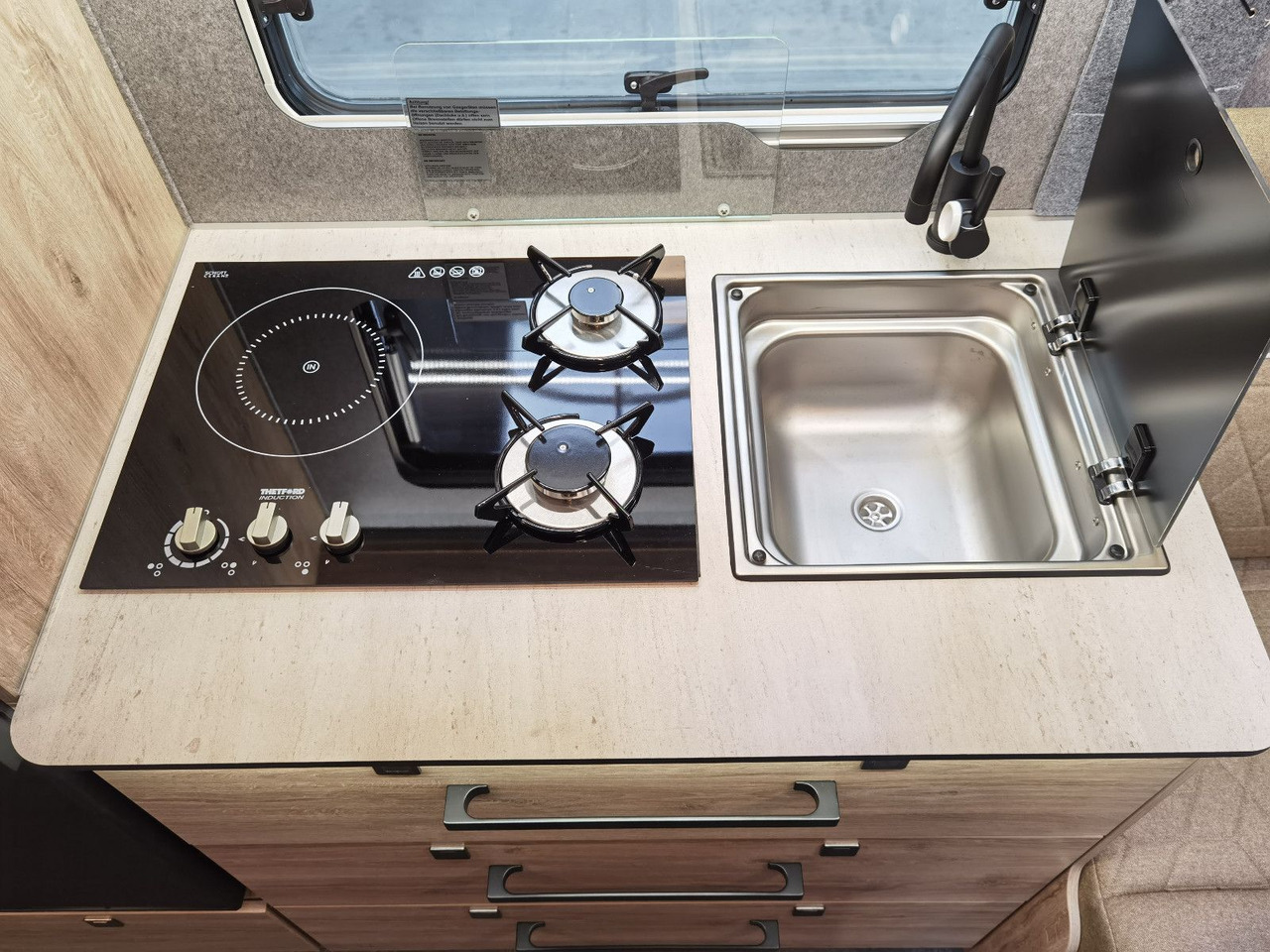 Autocaravana perfilada Eura Mobil XTURA 686 EF / - 2025 - / 4x4 - FERNREISEMOBIL: foto 25