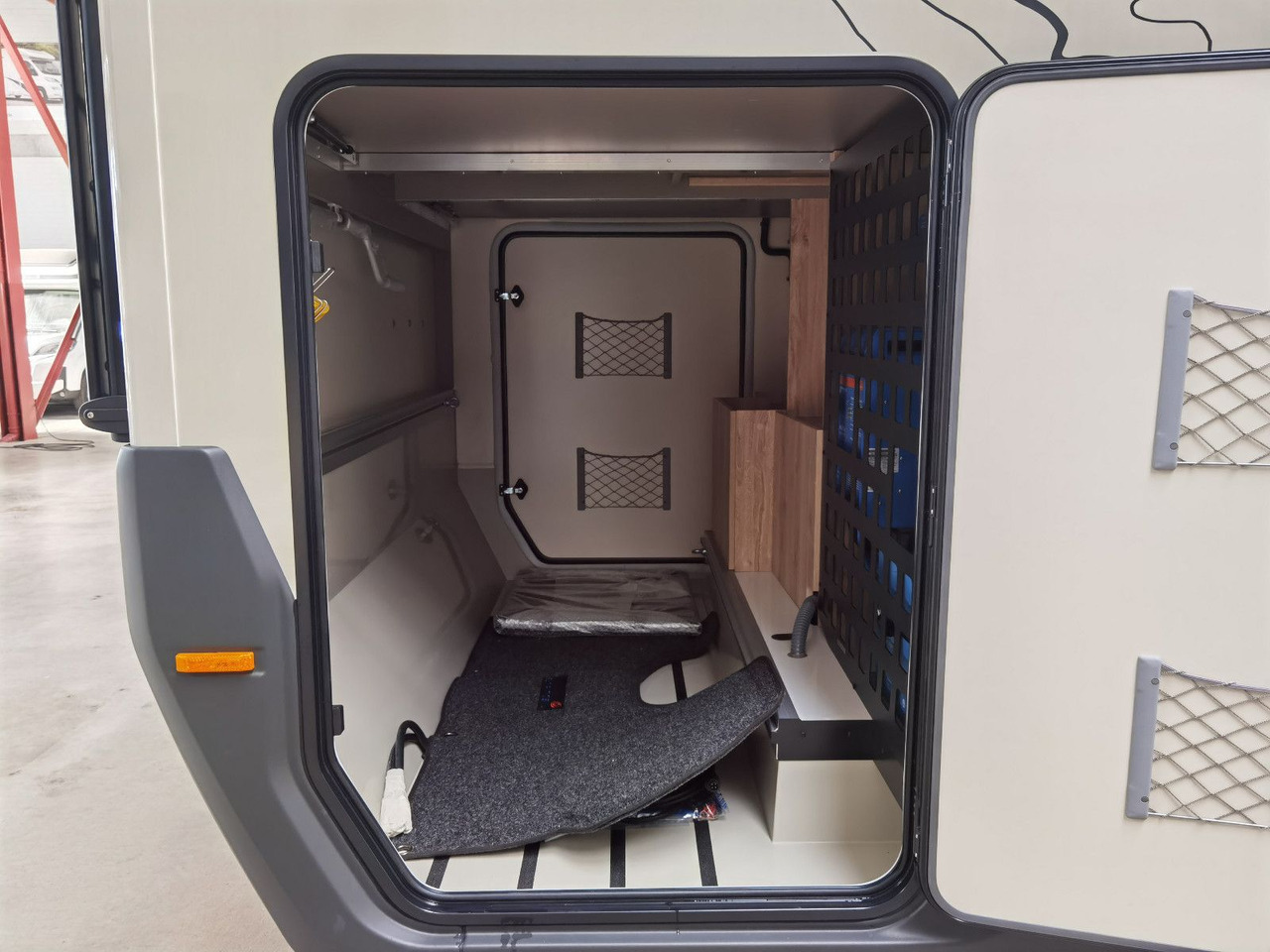 Autocaravana perfilada Eura Mobil XTURA 686 EF / - 2025 - / 4x4 - FERNREISEMOBIL: foto 15