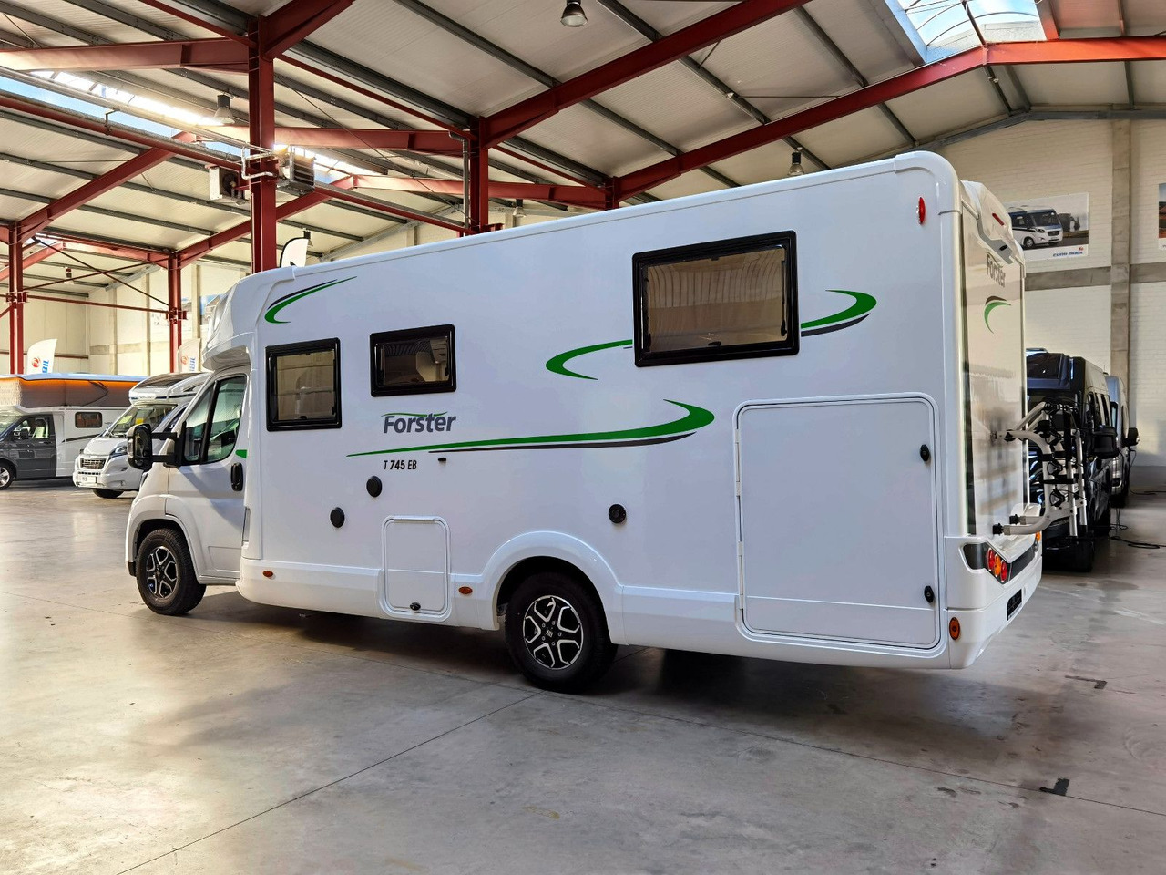 Forster T 745 EB /-MODELL 2025- / EINZELBETTEN & RAUMBAD - Autocaravana perfilada: foto 4 Forster T 745 EB /-MODELL 2025- / EINZELBETTEN & RAUMBAD - Autocaravana perfilada: foto 4