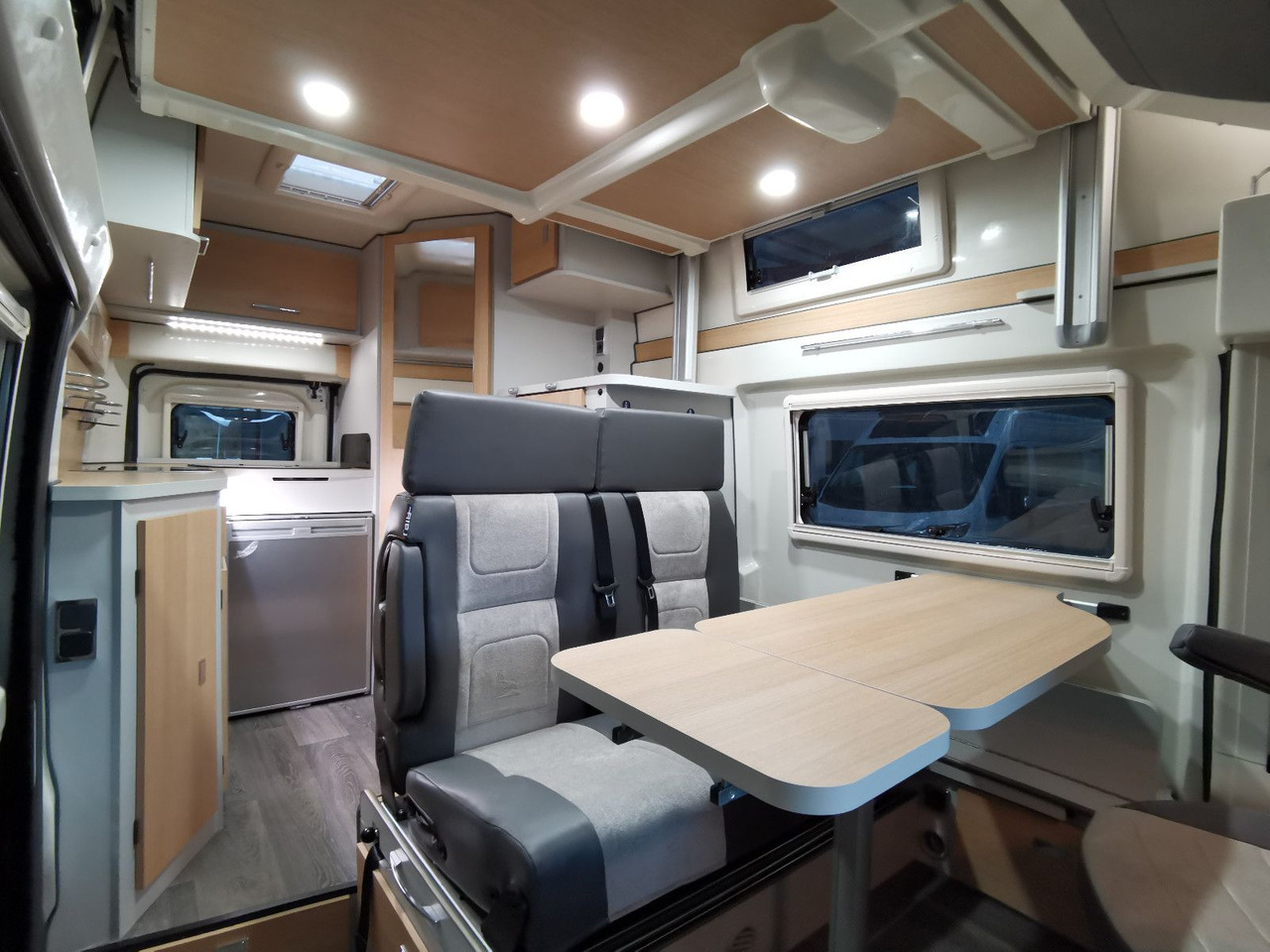 Campervan Karmann DEXTER 550 / 140PS / CONCEPT - PAKET & HUBBETT: foto 10