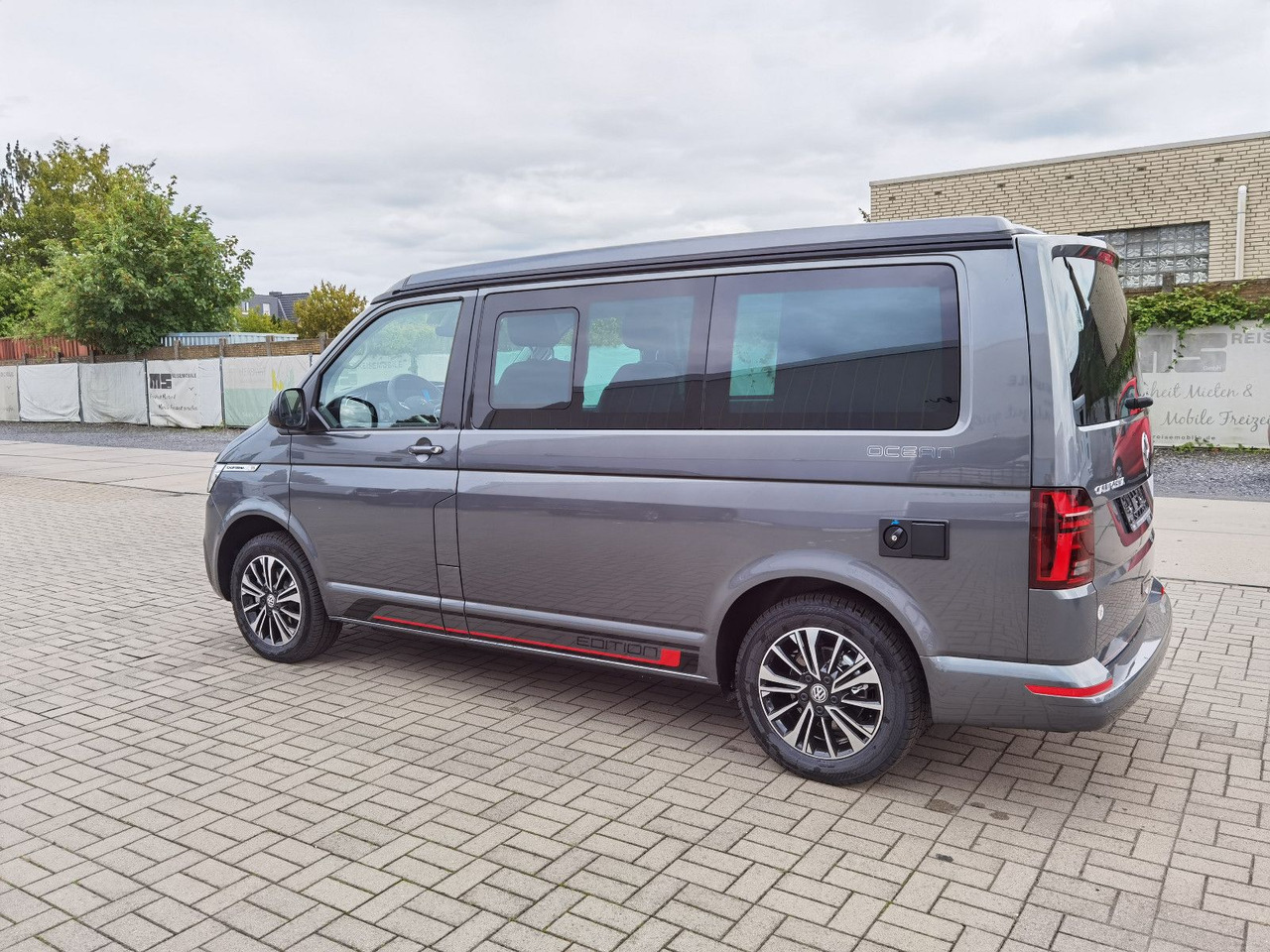 Volkswagen T6.1 CALIFORNIA OCEAN EDITION / DSG / ACC / NAVI - Furgão de passageiros: foto 5 Volkswagen T6.1 CALIFORNIA OCEAN EDITION / DSG / ACC / NAVI - Furgão de passageiros: foto 5