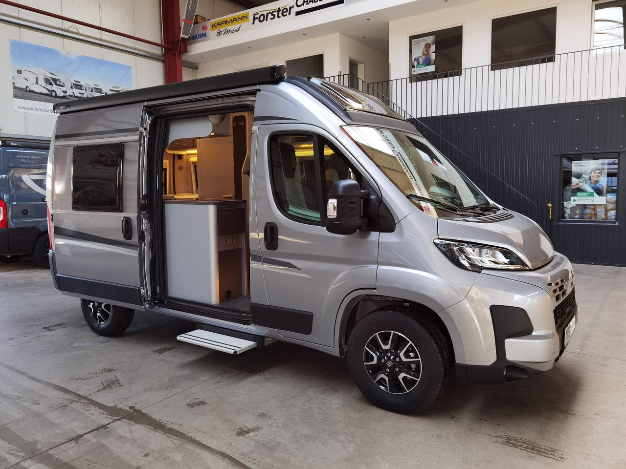 Campervan Weinsberg CARABUS GREY 540 MQ - EDITION FIRE /-2026-/140PS: foto 9 Campervan Weinsberg CARABUS GREY 540 MQ - EDITION FIRE /-2026-/140PS: foto 9