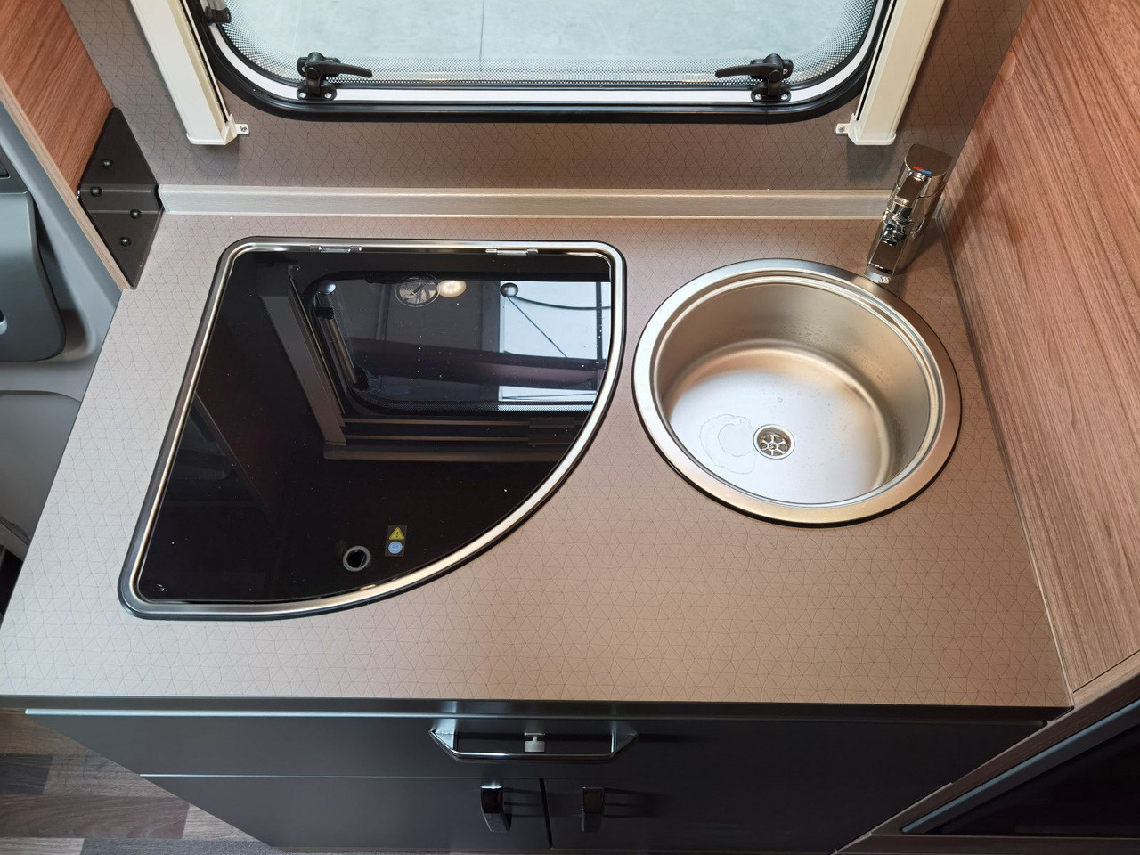 Autocaravana capucine Weinsberg CARAHOME 600 DKG/ -2025 - / 140PS / ETAGENBETTEN: foto 17