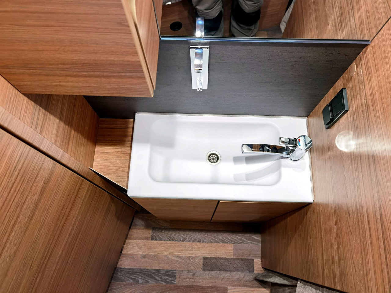 Caravana Weinsberg CARAONE 500 FDK EDITION HOT /-2025-/ETAGENBETTEN: foto 21 Caravana Weinsberg CARAONE 500 FDK EDITION HOT /-2025-/ETAGENBETTEN: foto 21