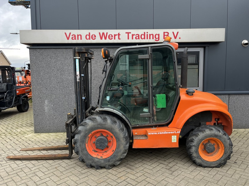 AUSA C 250 H X4 - Empilhador todo-o-terreno: foto 1 AUSA C 250 H X4 - Empilhador todo-o-terreno: foto 1