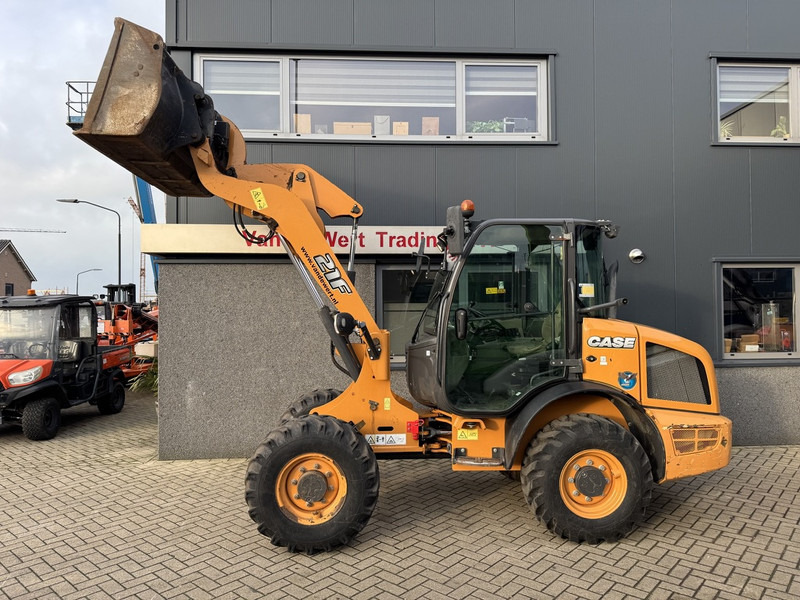 Case 21F Shovel / Radlader / Wheel Loader 2016 Bucket & Forks 3970Hours - Pá carregadora de rodas: foto 1 Case 21F Shovel / Radlader / Wheel Loader 2016 Bucket & Forks 3970Hours - Pá carregadora de rodas: foto 1