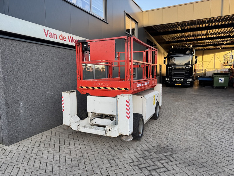 Genie GS 2668 RT Hoogwerker / Arbeitsbuhne 10mtr werkhoogte 4x4 kubota DIESEL 2010 - Plataforma de Tijera/ Plataforma de tesoura: foto 3 Genie GS 2668 RT Hoogwerker / Arbeitsbuhne 10mtr werkhoogte 4x4 kubota DIESEL 2010 - Plataforma de Tijera/ Plataforma de tesoura: foto 3