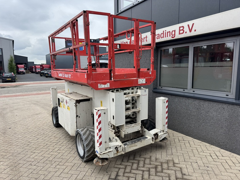 Genie GS-4069 RT Hoogwerker / arbeitsbuhne 14mtr werkhoogte 4x4 Kubota DIESEL 2013 - Plataforma de Tijera/ Plataforma de tesoura: foto 4 Genie GS-4069 RT Hoogwerker / arbeitsbuhne 14mtr werkhoogte 4x4 Kubota DIESEL 2013 - Plataforma de Tijera/ Plataforma de tesoura: foto 4