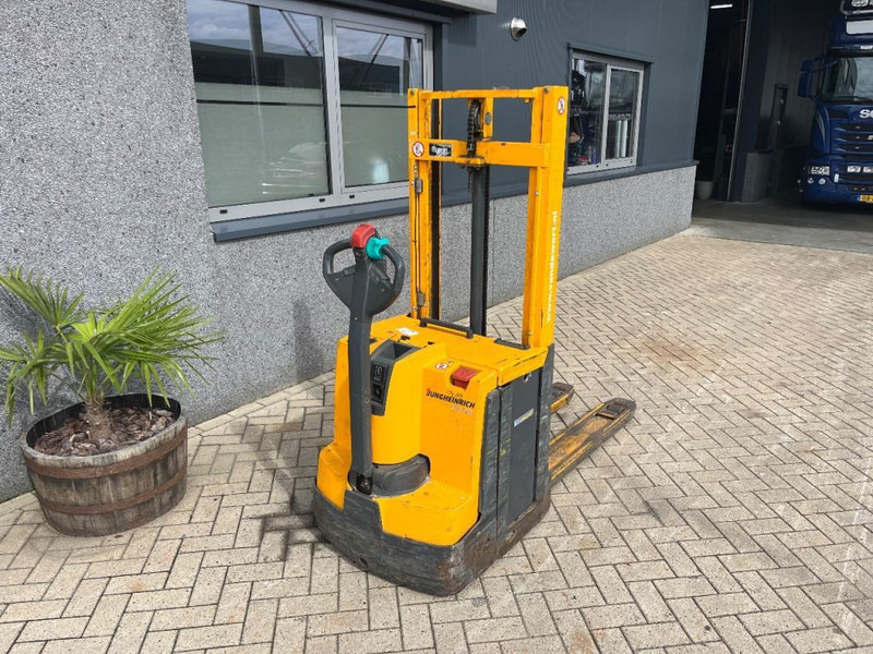 Jungheinrich EJD220 2000kg staplelaar heftruck 280cm hoog initiaal heffing 2013 ACCU2016 - Porta-palete: foto 4 Jungheinrich EJD220 2000kg staplelaar heftruck 280cm hoog initiaal heffing 2013 ACCU2016 - Porta-palete: foto 4
