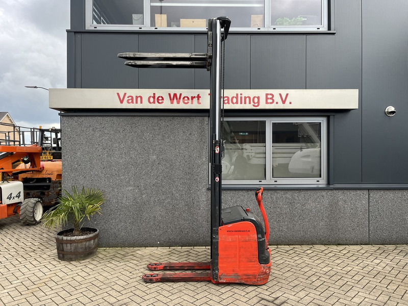 Linde stapelaar heftruck LINDE L16 duplo290cm 4200uur 2014 - Stacker: foto 2 Linde stapelaar heftruck LINDE L16 duplo290cm 4200uur 2014 - Stacker: foto 2